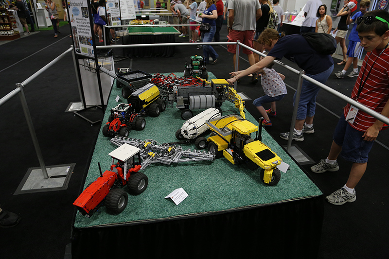 LEGO farm