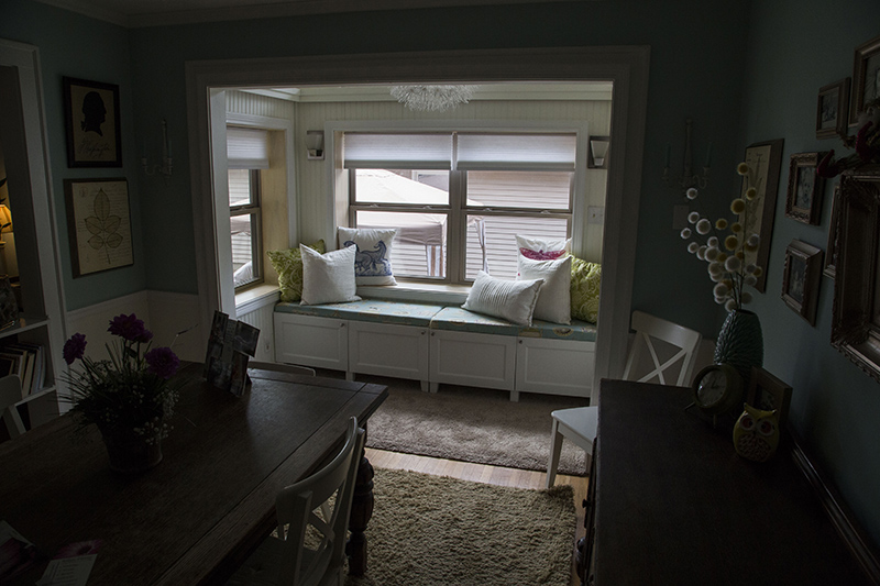  A window seat at 5906 Rosslyn Avenue