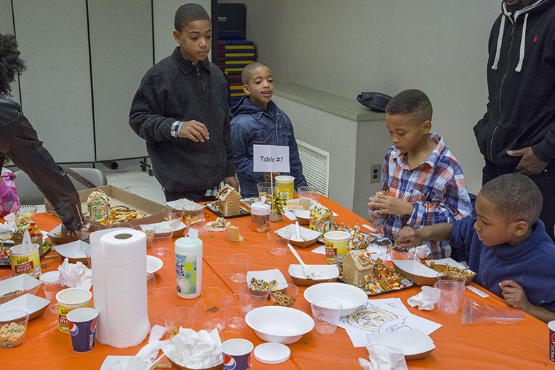Random Rippling - Gingerbread Haunted Houses