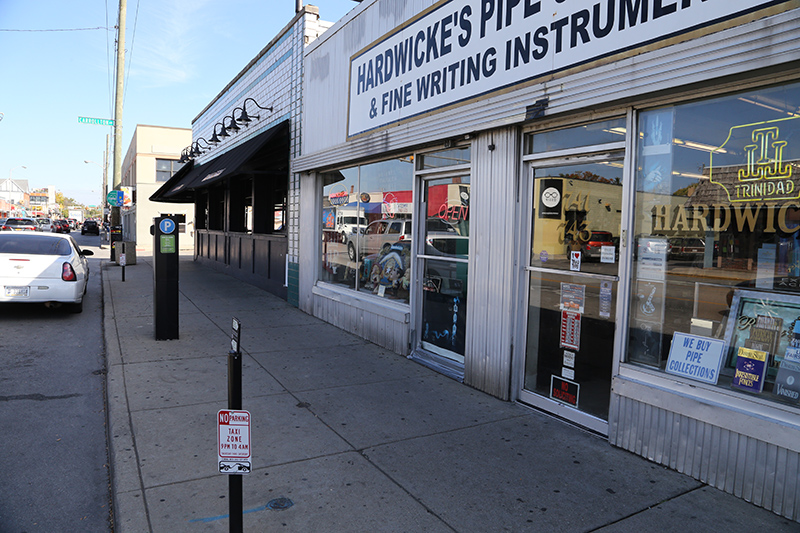 New taxi-only zone on the Avenue