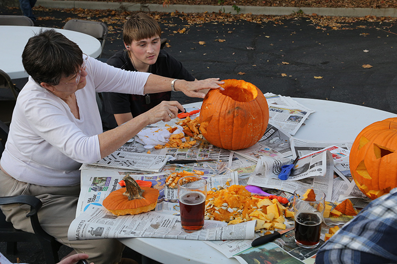 Random Rippling - Brewpub pumpkin carving contest