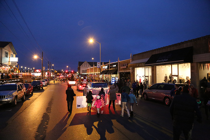 BROAD RIPPLE LIGHTS UP! 2015