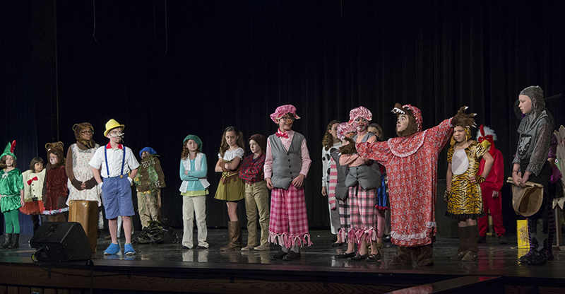 Random Rippling - CFI 84 performs Shrek the Musical Jr.