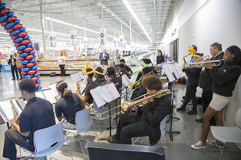 Random Rippling - Meijer pre-opening event