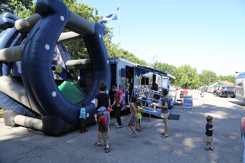Random Rippling - Touch A Truck
