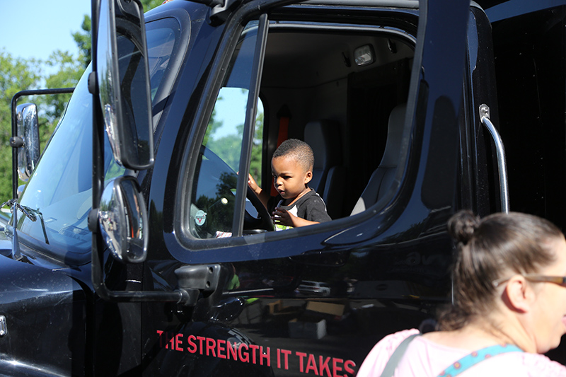 Random Rippling - Touch A Truck