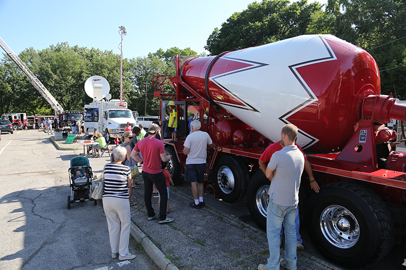 Random Rippling - Touch A Truck