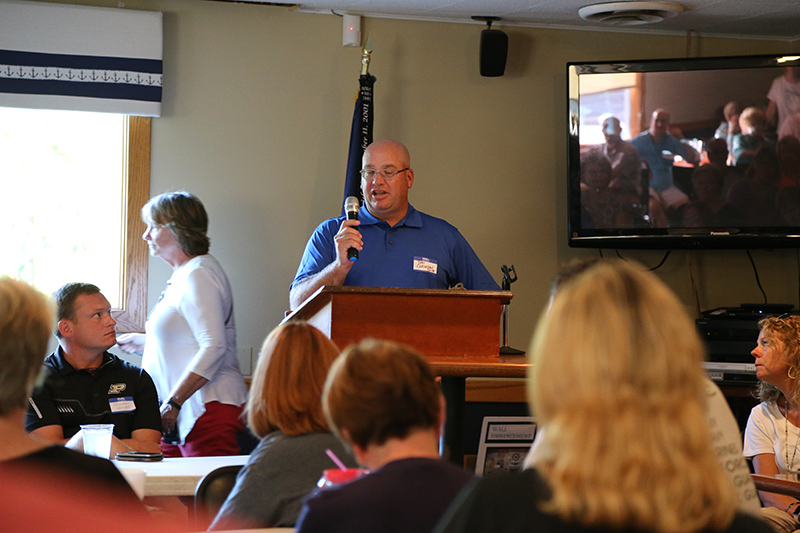 Residents hold meeting about river at WRYC