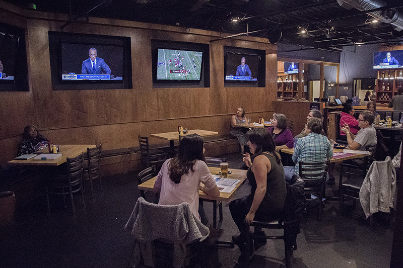 Random Rippling - Debate viewing party