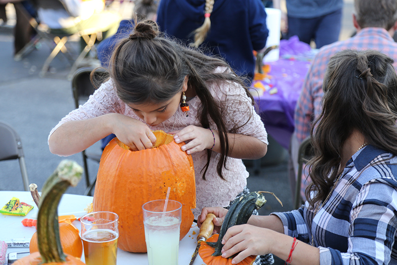 Random Rippling - Brewpub pumpkin carving