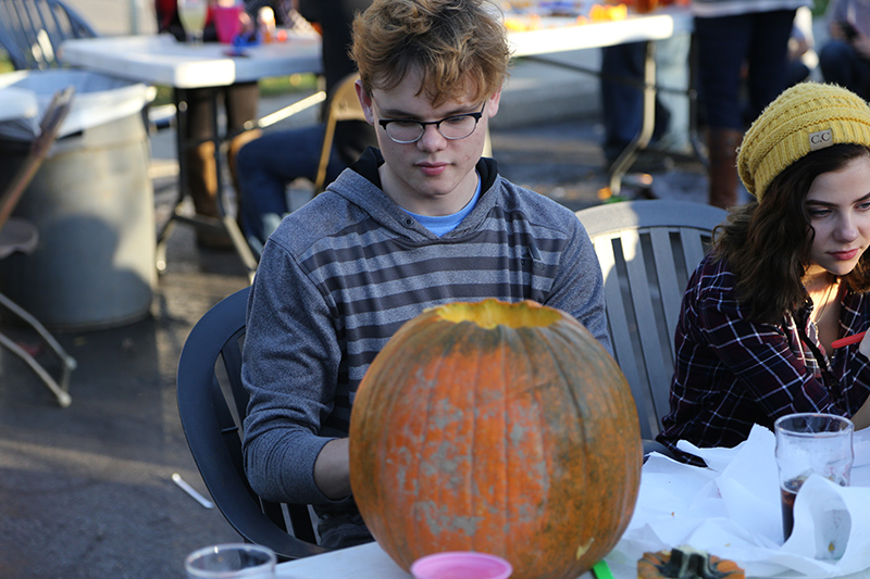 Random Rippling - Brewpub pumpkin carving