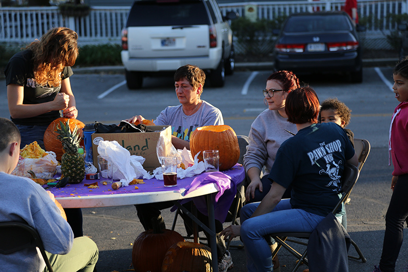 Random Rippling - Brewpub pumpkin carving