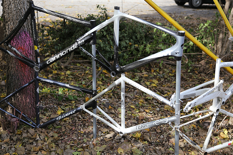 Random Rippling - Bike Line art fence