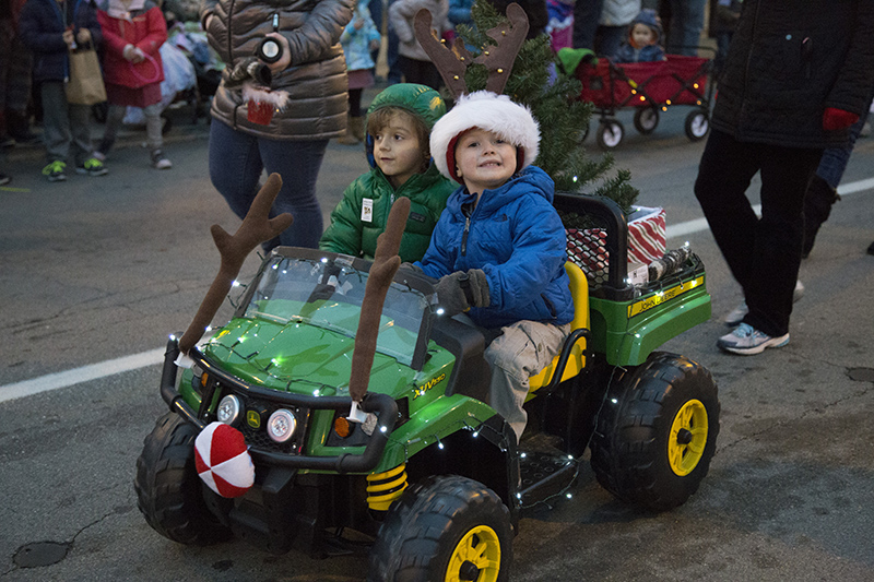 Broad Ripple Lights Up parade 2016 