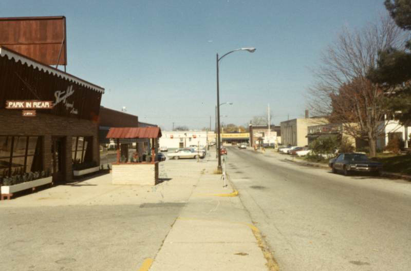Stenzdale's Women's Clothing in 1970 [I3 on map]