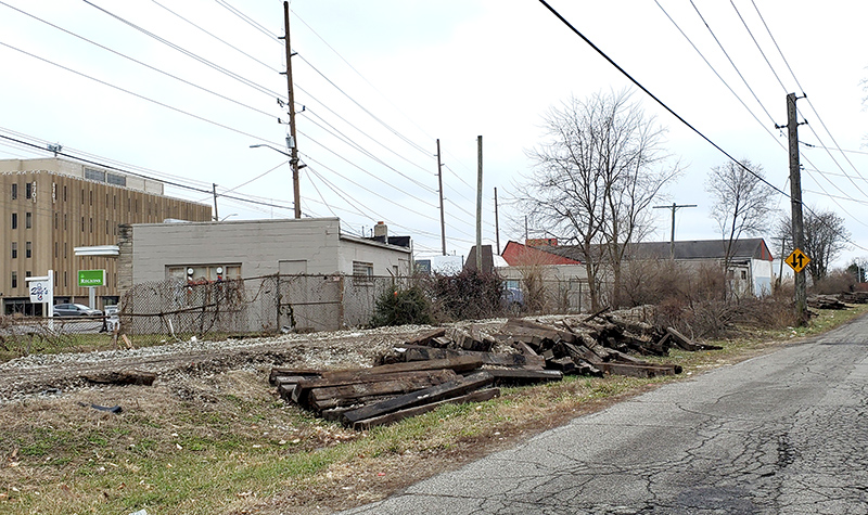 tracks south of crossing near 49th and Keystone Avenue