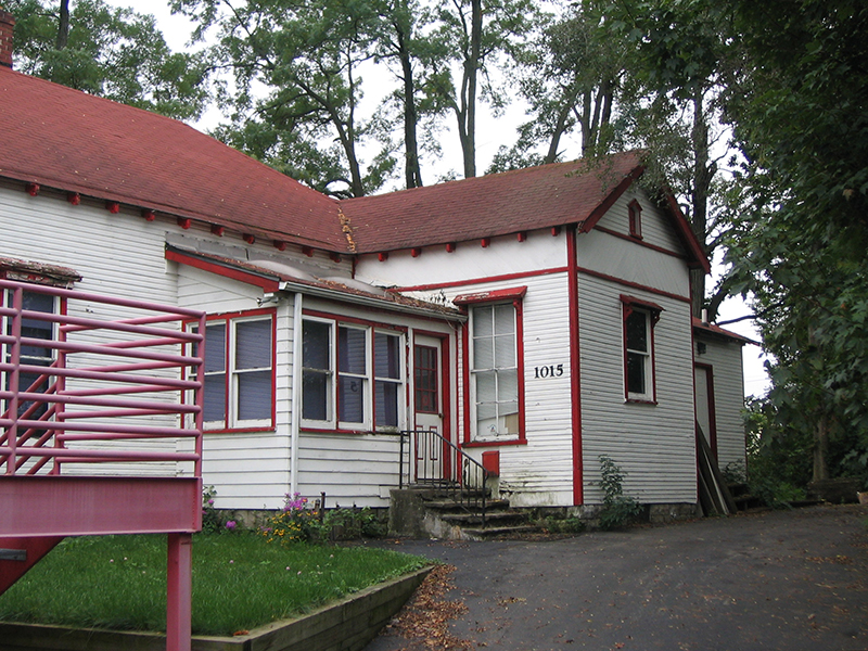 house at 1015 Westfield Boulevard