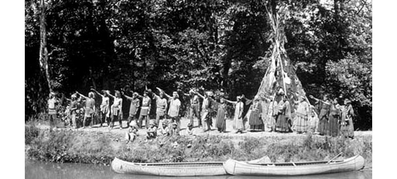 Hiawatha's Farewell on the canal - from a 1911 photo.