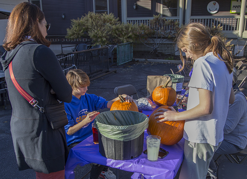 Random Rippling - Brewpub Pumpkin Contest