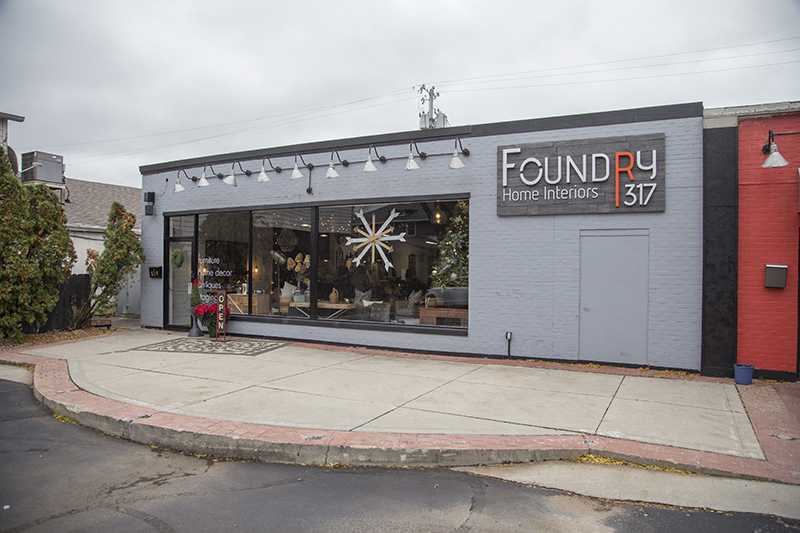 Random Rippling - Foundry 317 Grand Re-opening