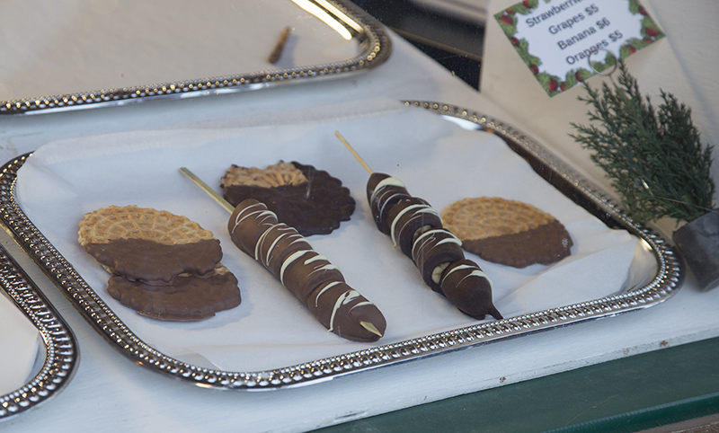 Random Rippling - Christkindlmarkt opens in Carmel