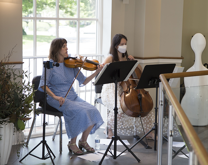 Kessler Strings: Susie Arrington, violin and Anna Danilova-Thompson, cello