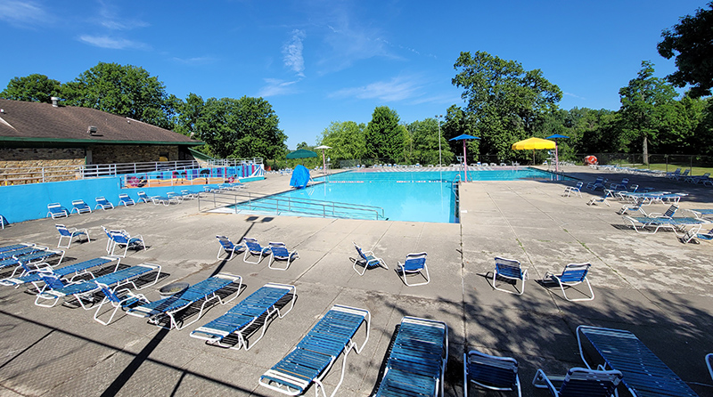 Random Rippling - BR Park pool opens