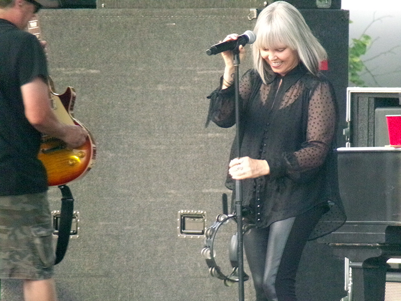 Pat Benatar on the Free Stage