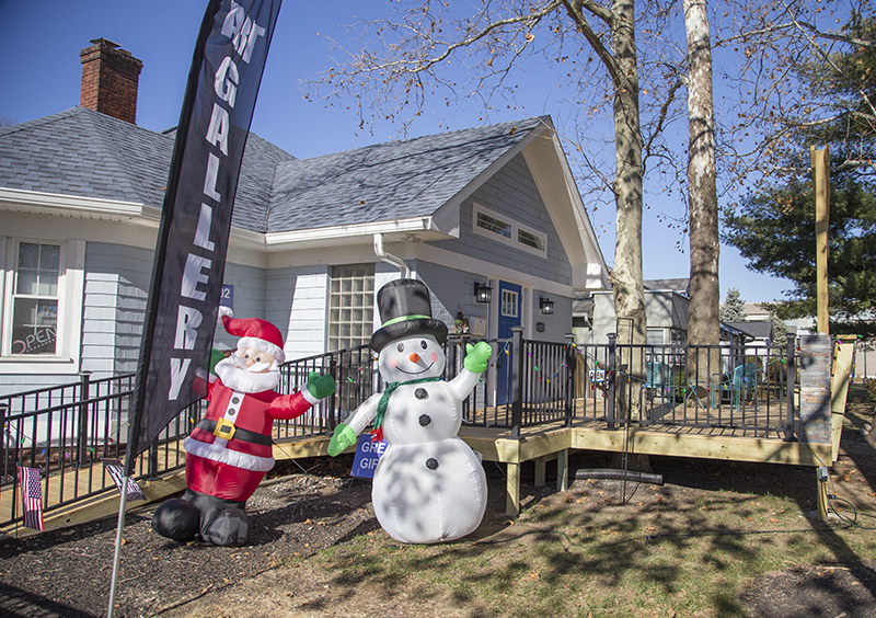 Random Rippling - Gallery 6202 Grand Reopening