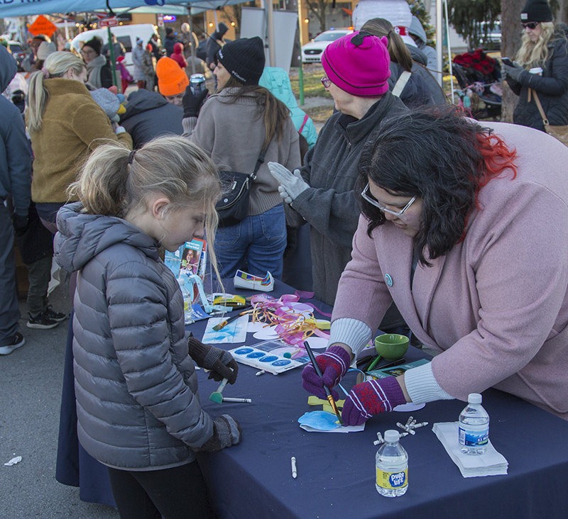 Craft project at the Indianapolis Public Library booth