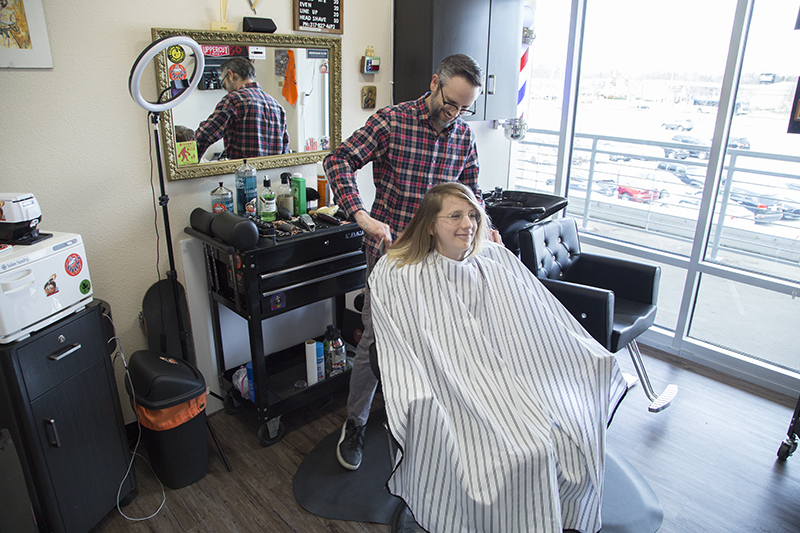 Random Rippling - Even Steven's Barbershop opens