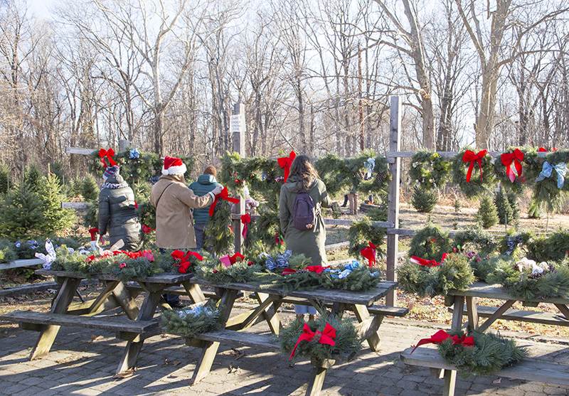 Random Rippling - Santa at ISBVI