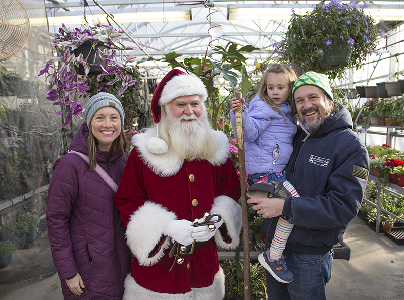 Random Rippling - Santa at ISBVI