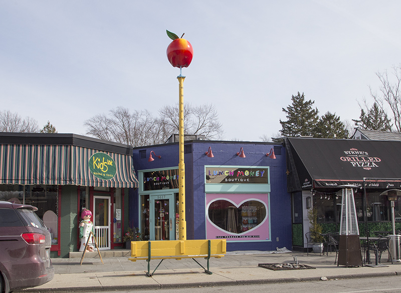 Random Rippling - Lunch Money Boutique opened on Illinois