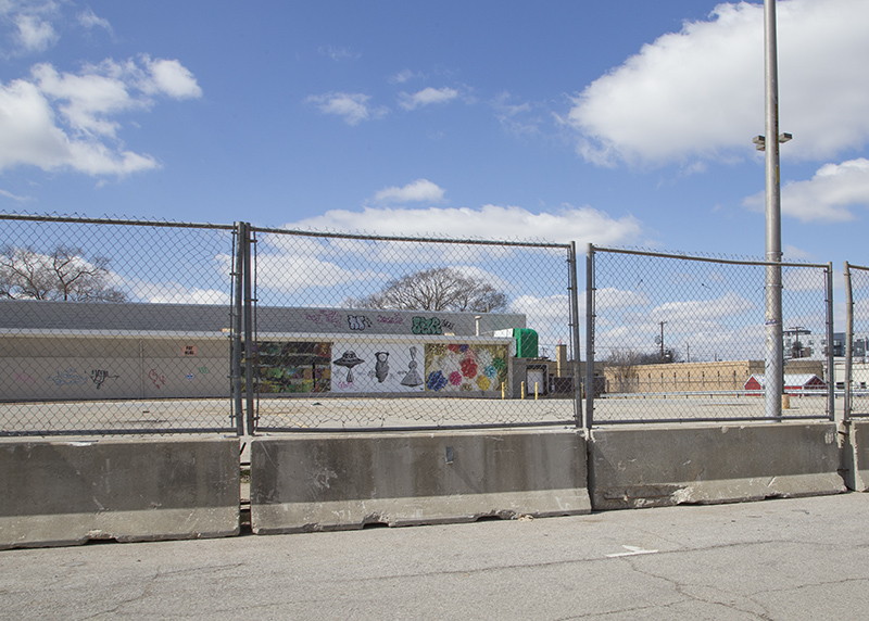 Random Rippling - Fencing up at Kroger