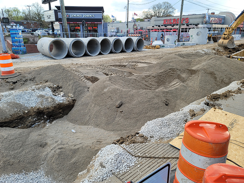 Random Rippling - Avenue closed for phase 2