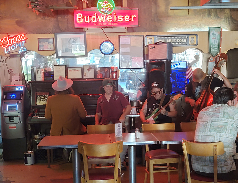 Random Rippling - Music around the Village - Jazz Kitchen and more