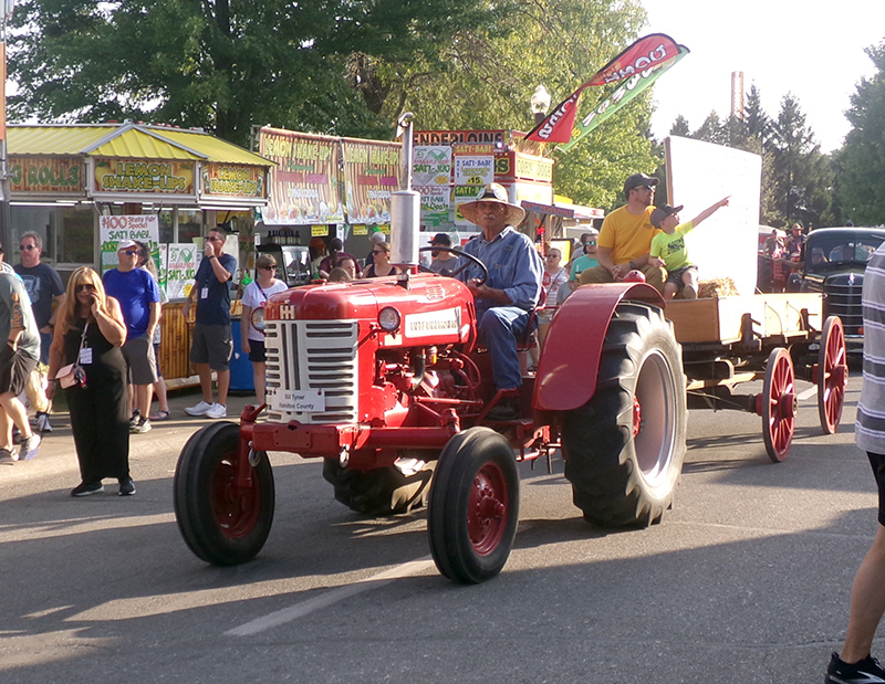 That is NOT Bill Tyner on Bill Tyner's tractor