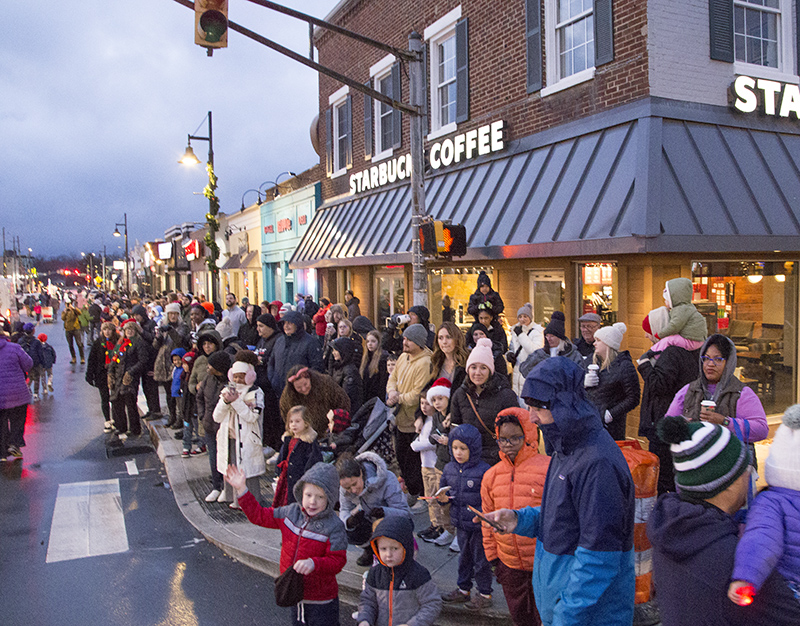 Random Rippling - Broad Ripple Lights Up!
