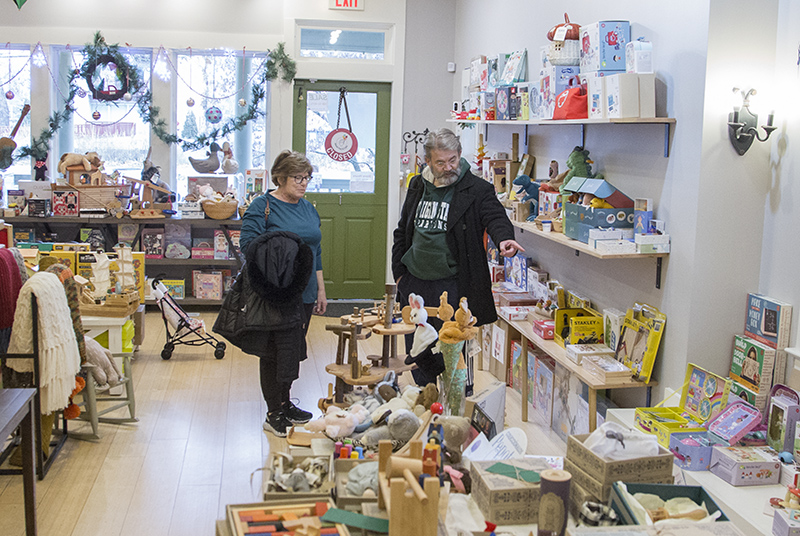 Monon Toys & Crafts - 6510 Cornell Avenue