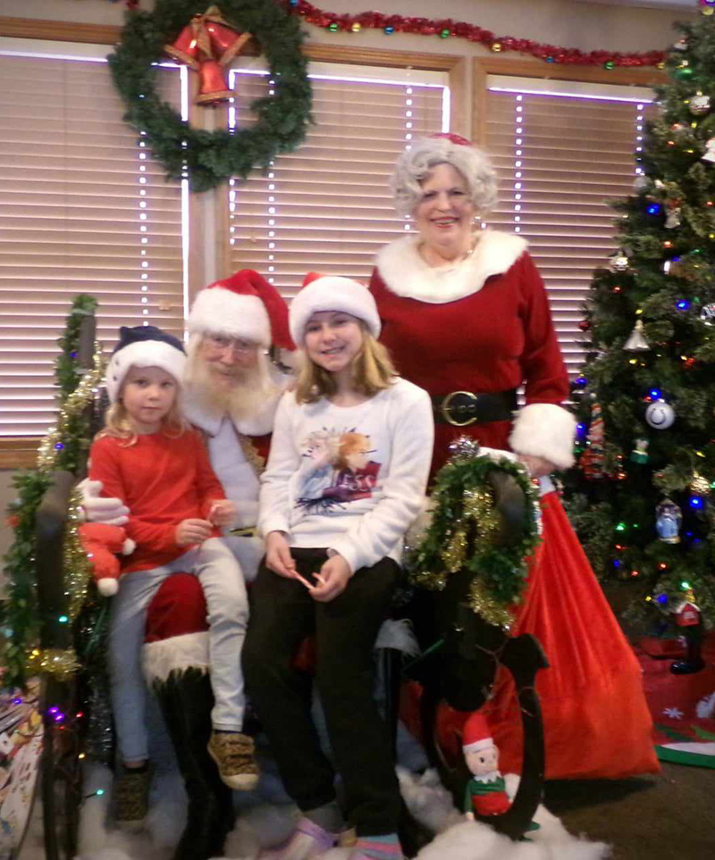 Frog's Random Rippling - Santa Breakfast at Post #34