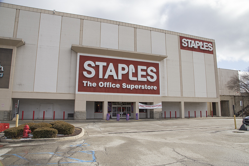 Random Rippling - Glendale Staples Reopens