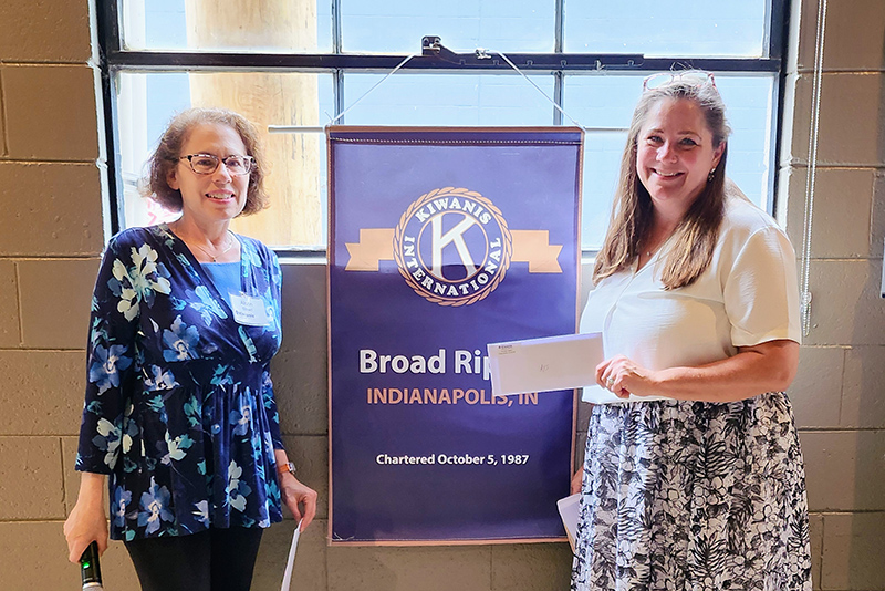 Alison Stilwell, Kiwanis club president, with Dene Nichols, Director of Advancement for AYS
