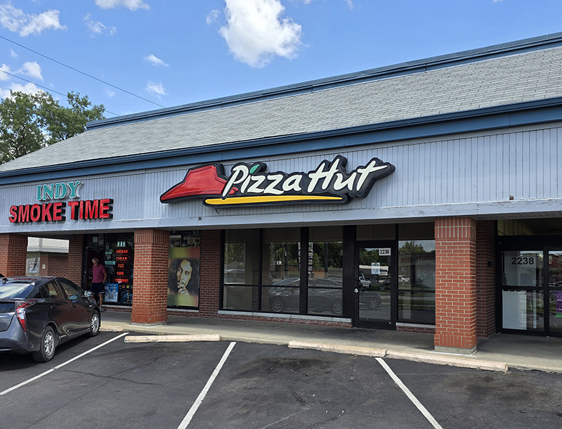 Random Rippling - Pizza Hut closed