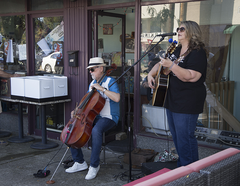 Random Rippling - Local Music outside of Hit City