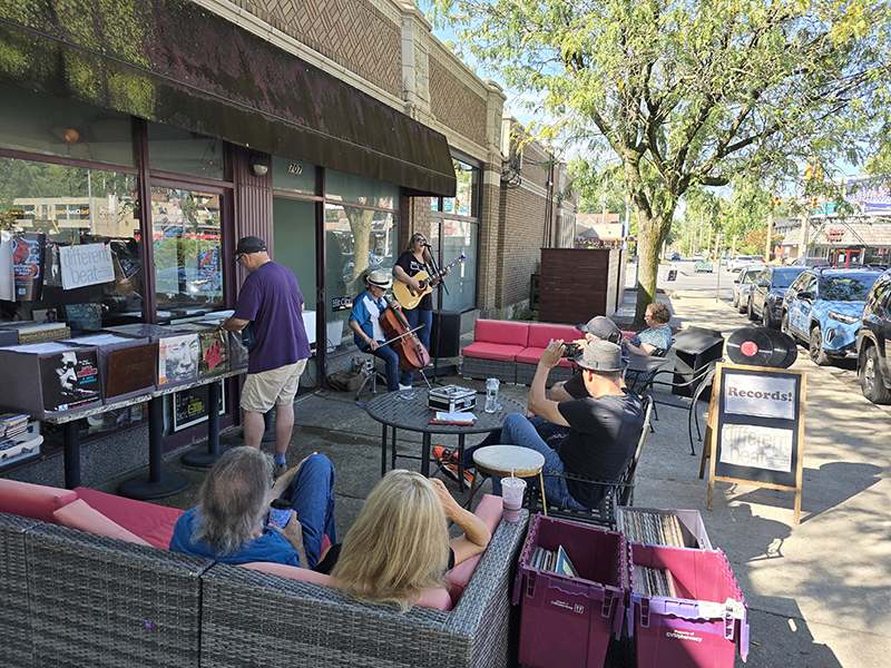 Random Rippling - Local Music outside of Hit City