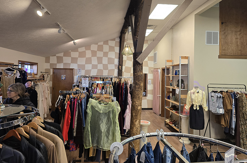 Random Rippling - Lux & Ivy SoBro closes