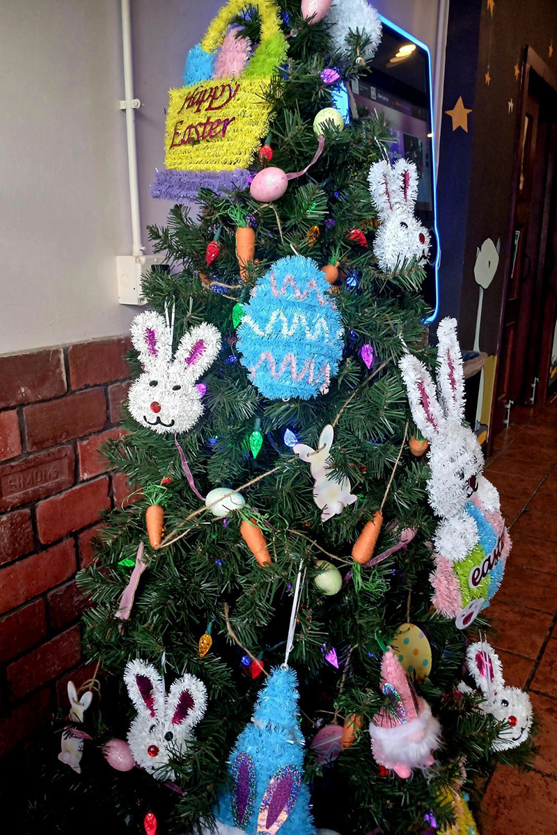 Frog's Random Rippling - Easter tree at AC