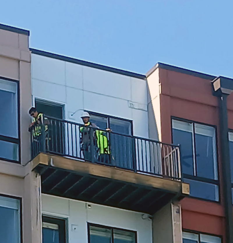 Frog's Random Rippling - Versa balconies