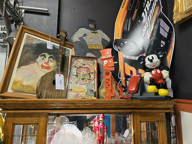 Random Rippling - Corner Bazaar to close